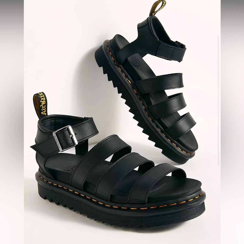 Dr. Martens Hydro Blaire flat form sandal